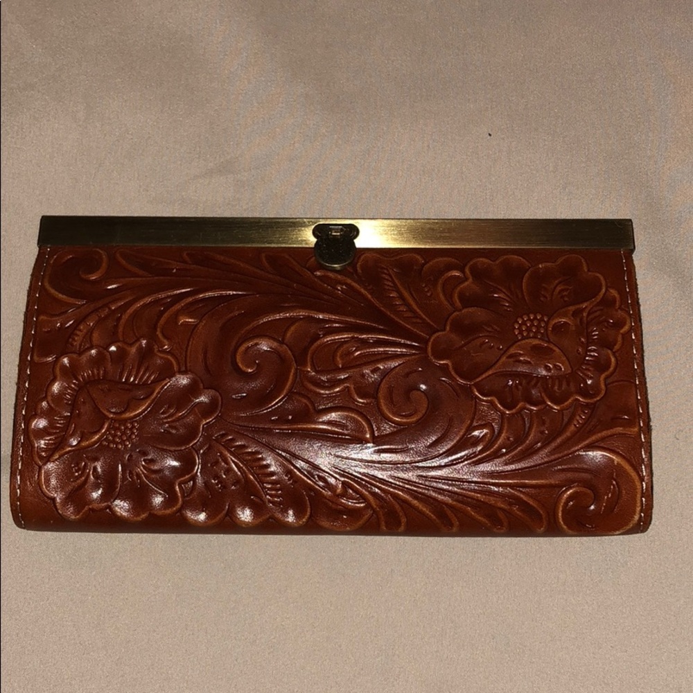 Patricia Nash wallet